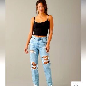 American Eagle Strigid Mom Jeans, Distressed, High Waisted, Light Wash Size 000